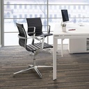 Sillón confidente de dirección Evole – Brazos y base cromados, asiento y respaldo negro