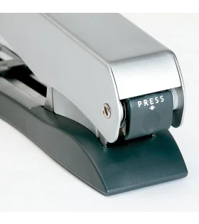 [MOMKP040248] Grapadora de sobremesa Plus Office 287M – plata/negro, 25 H[040248] 
